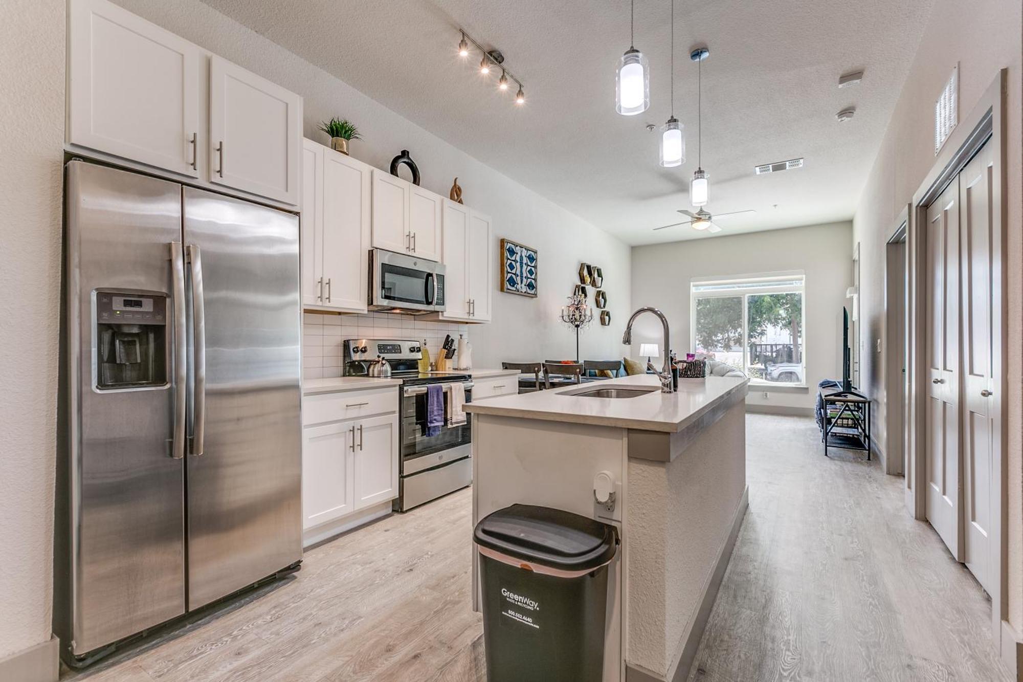 Lush Downtown Condo On Riverwalk W King Ste, Free Parking, Pet Friendly, Centrally Located On Riverwalk San Antonio Kültér fotó