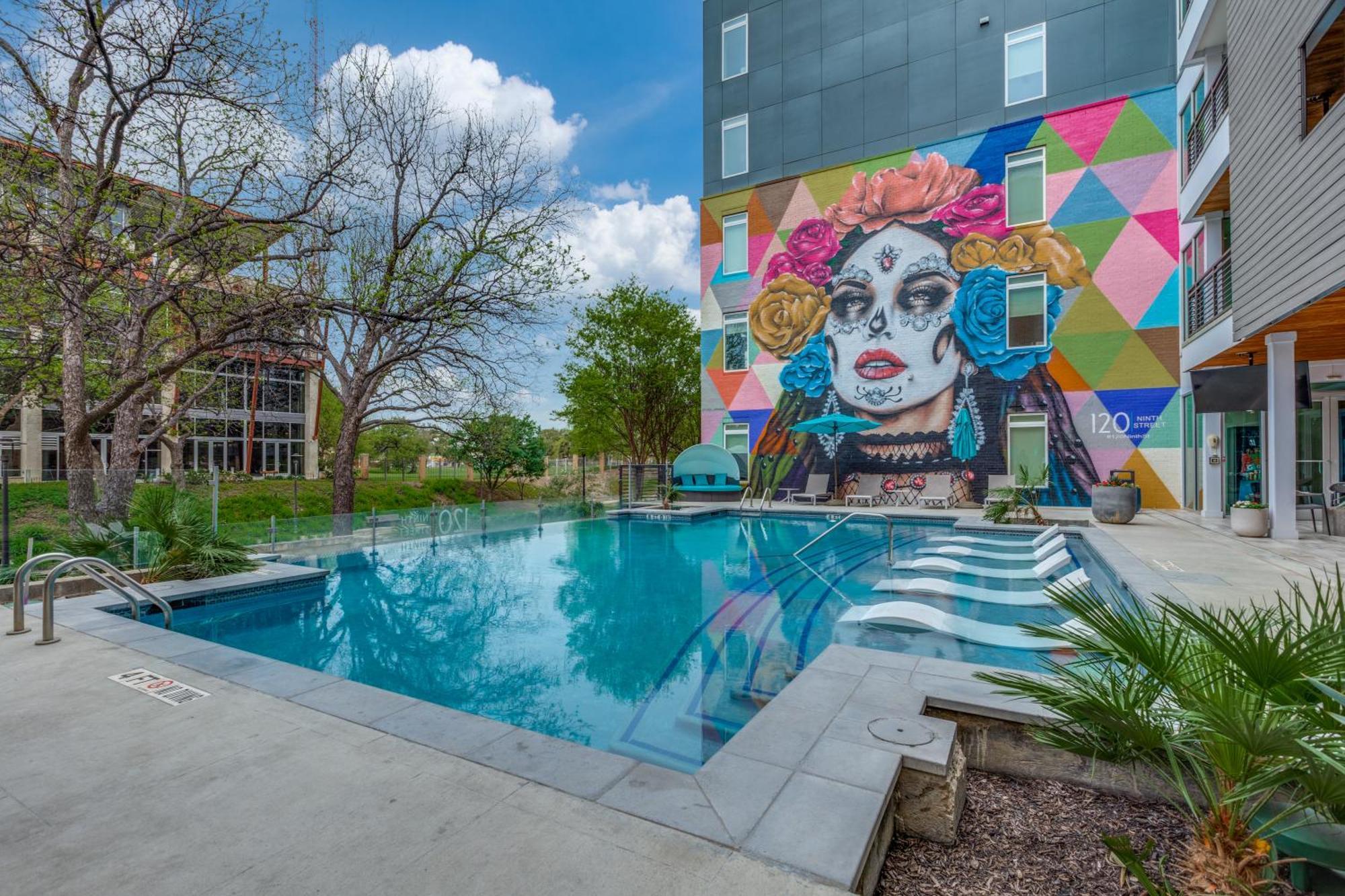 Lush Downtown Condo On Riverwalk W King Ste, Free Parking, Pet Friendly, Centrally Located On Riverwalk San Antonio Kültér fotó